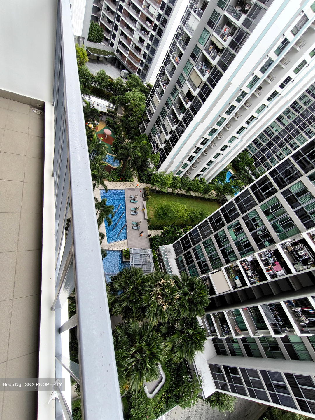 Esparina Residences (D19), Condominium #440080621